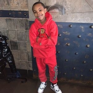 Meet your Posher, Naquest